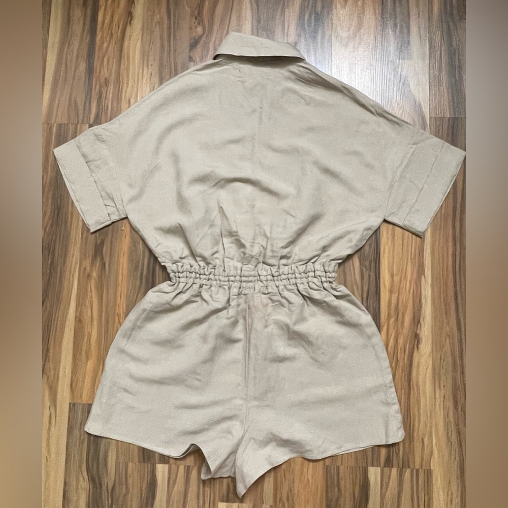 Blank NYC linen short rompers - Picture 4 of 11